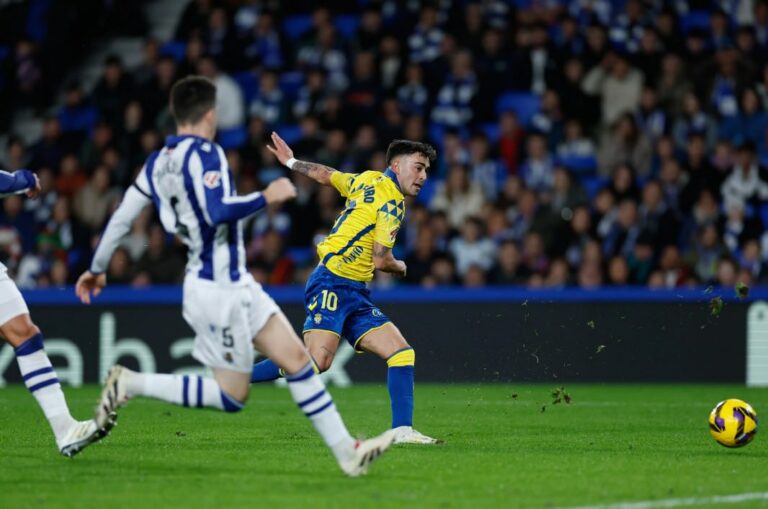 Las Palmas vs Espanyol (00:30 – 23/12) | Xem lại trận đấu