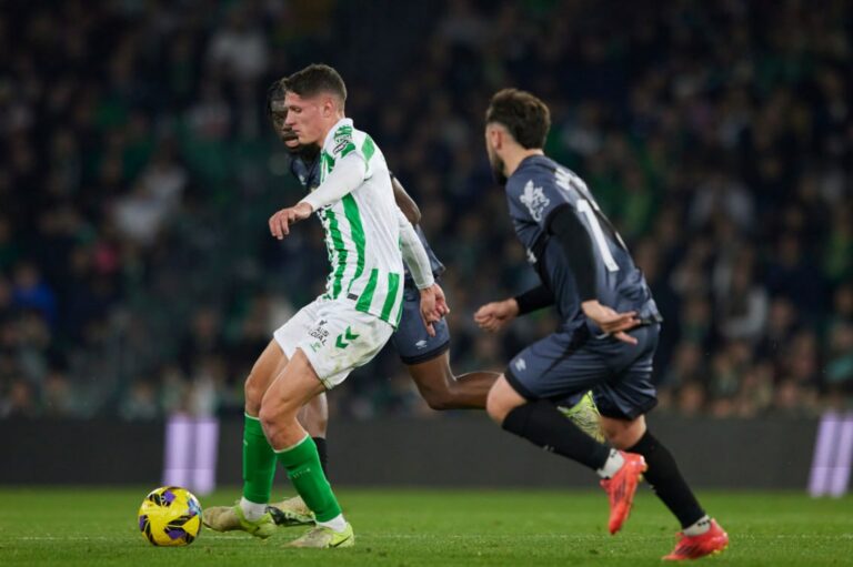 Real Betis vs Rayo Vallecano (03:00 – 23/12) | Xem lại trận đấu