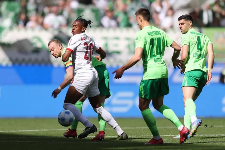 VfL Wolfsburg vs SC Freiburg (20:30 – 26/04) | Xem lại trận đấu
