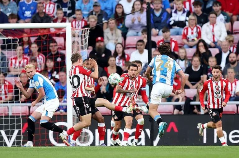 Sunderland vs Huddersfield Town (01:45 – 27/08) | Xem lại trận đấu