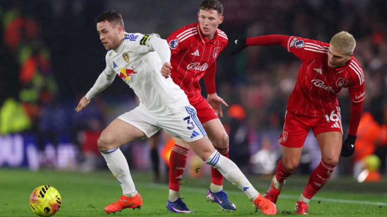 Leeds United vs Nottingham Forest (03:00 – 07/02) | Xem lại trận đấu