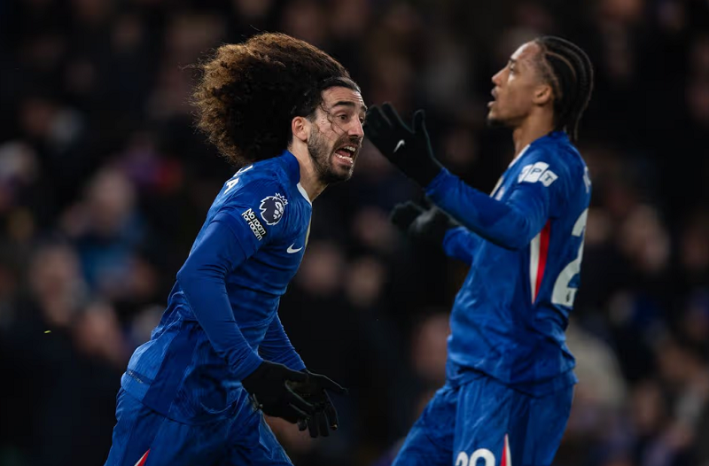 Cucurella tiết lộ thông điệp trong giờ nghỉ giúp Chelsea lật ngược thế cờ