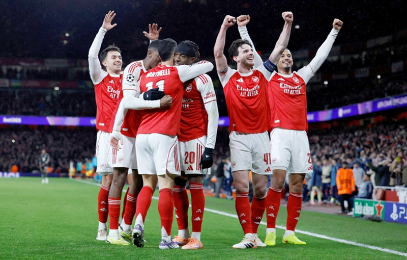 arsenal-la-so-mot-the-gioi-o-bong-chet