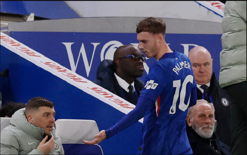 Pha ngã của Palmer gây tranh cãi, CĐV Chelsea chỉ trích trọng tài